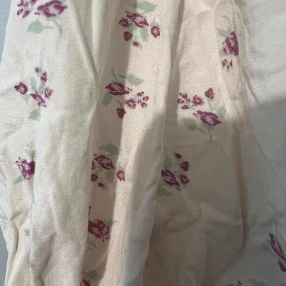 Floral Top - Picture 5 of 5